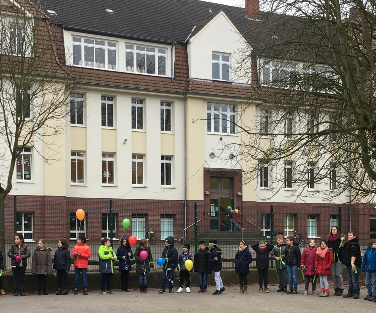 Abschlussaktion auf dem Schulhof